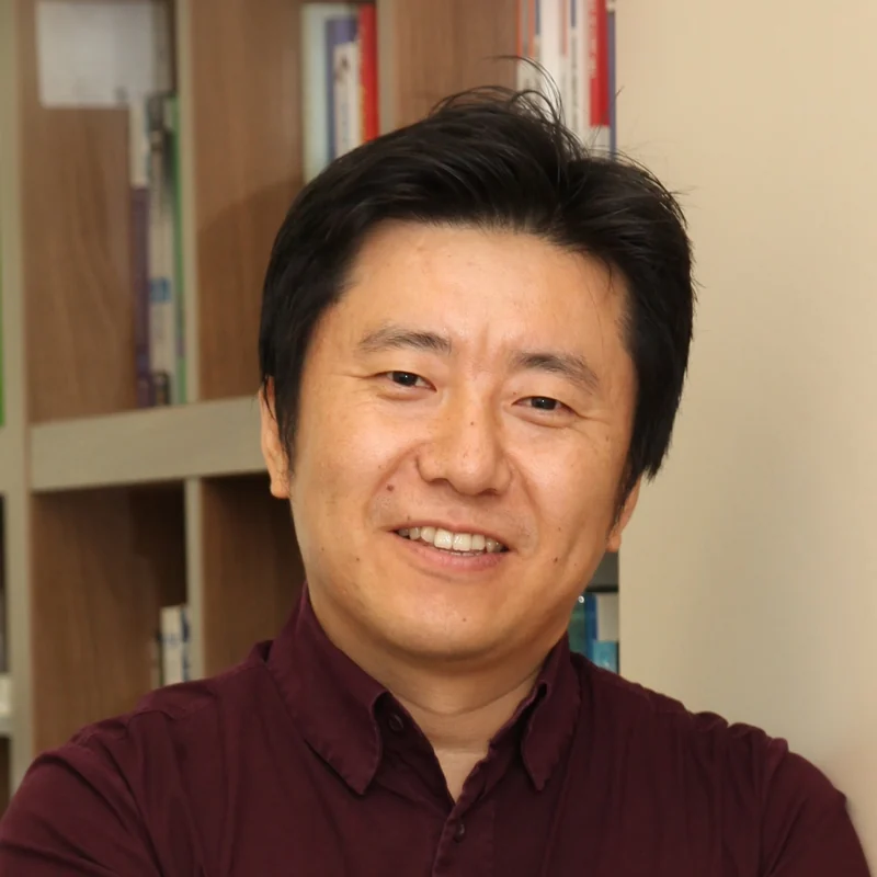 Portrait of Prof. Jaeseung Song